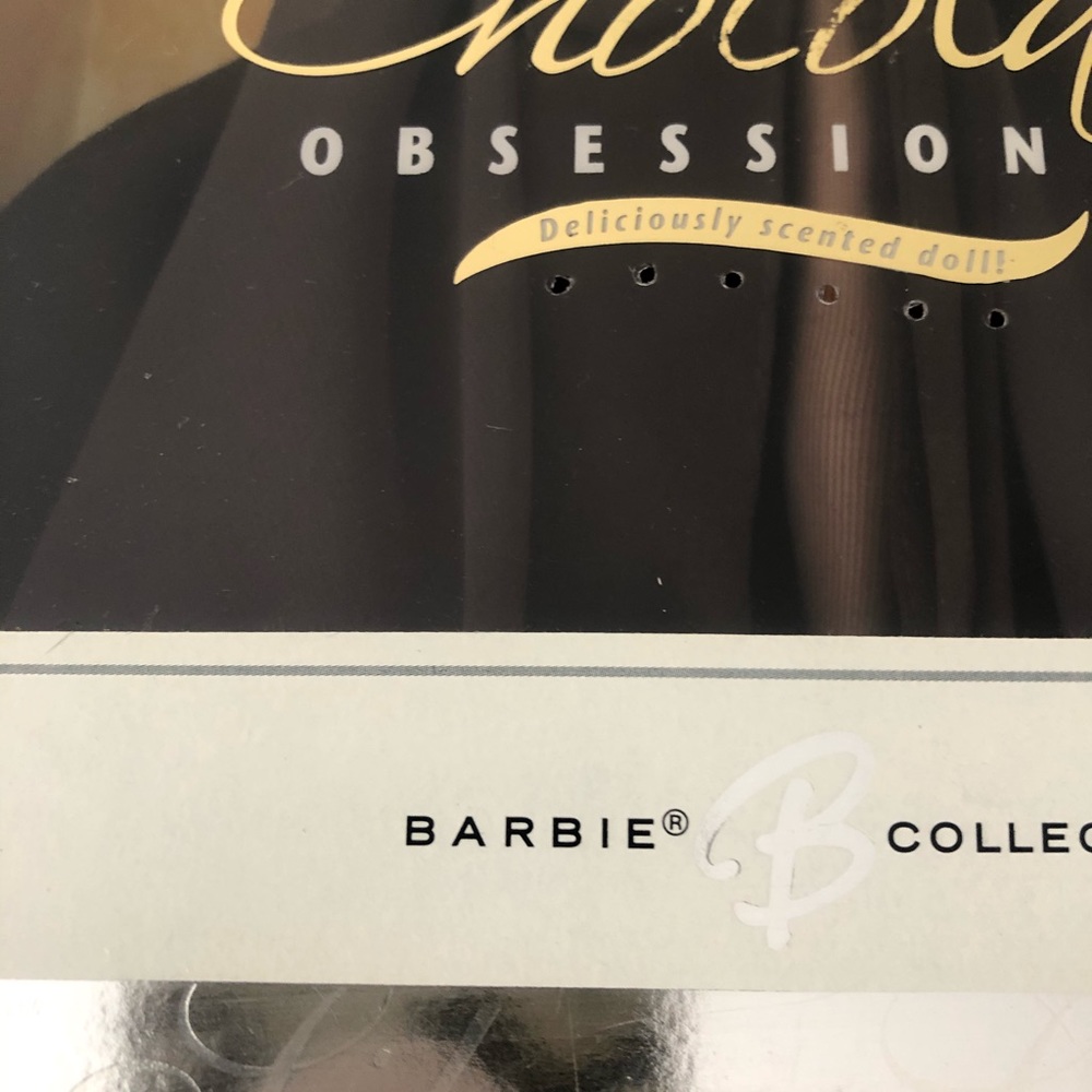 NEW IN BOX CHOCOLATE BARBIE - Picture 3 of 5